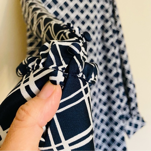 Banana Republic Dress Navy Blue Geometric Print Shift Size 10 - Picture 7 of 14